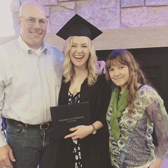 Meet your Posher, Allison - Picture 1 of 1